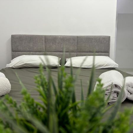 Center, Selvia White Apartment Тирана Екстер'єр фото
