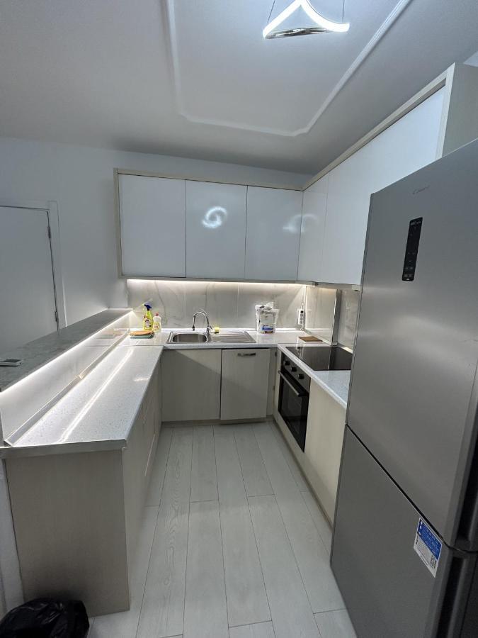 Center, Selvia White Apartment Тирана Екстер'єр фото