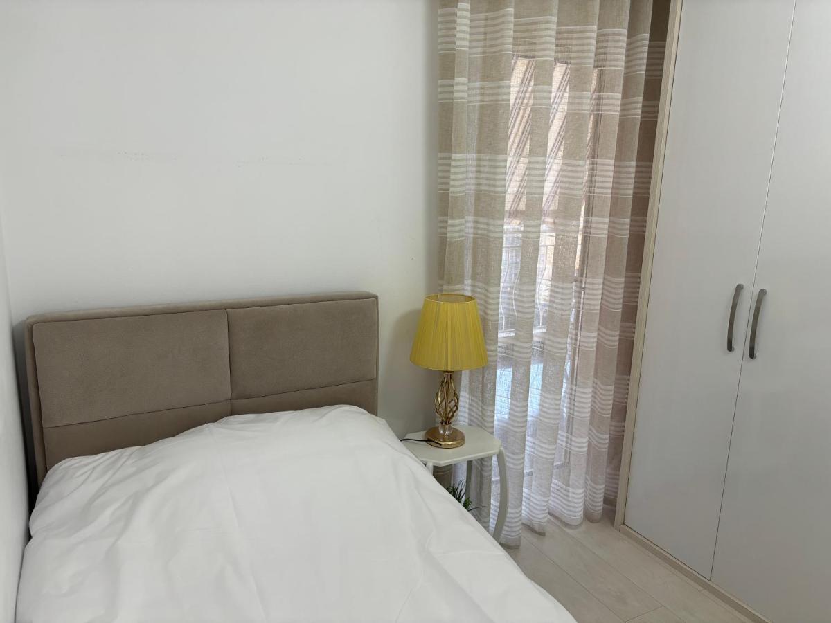 Center, Selvia White Apartment Тирана Екстер'єр фото