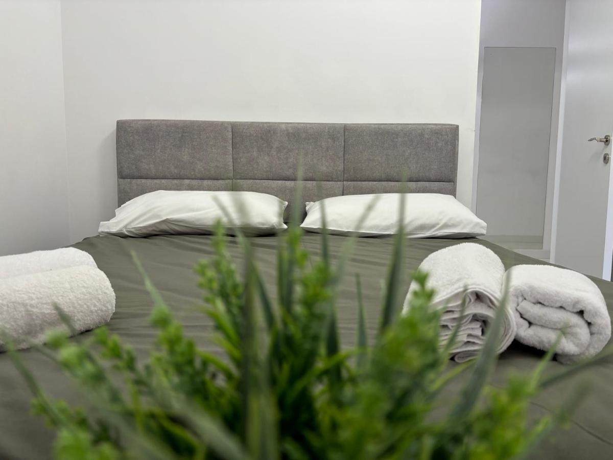 Center, Selvia White Apartment Тирана Екстер'єр фото